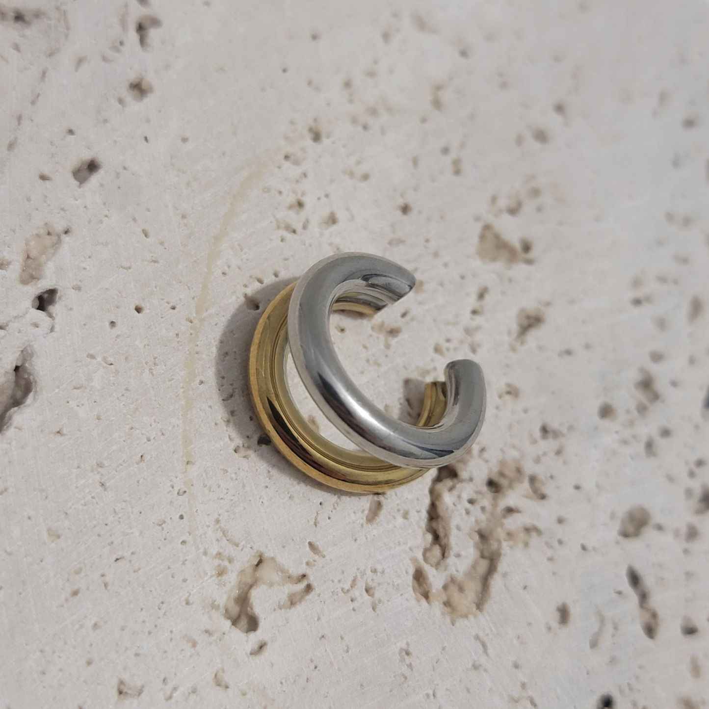 PAMELA EARCUFF