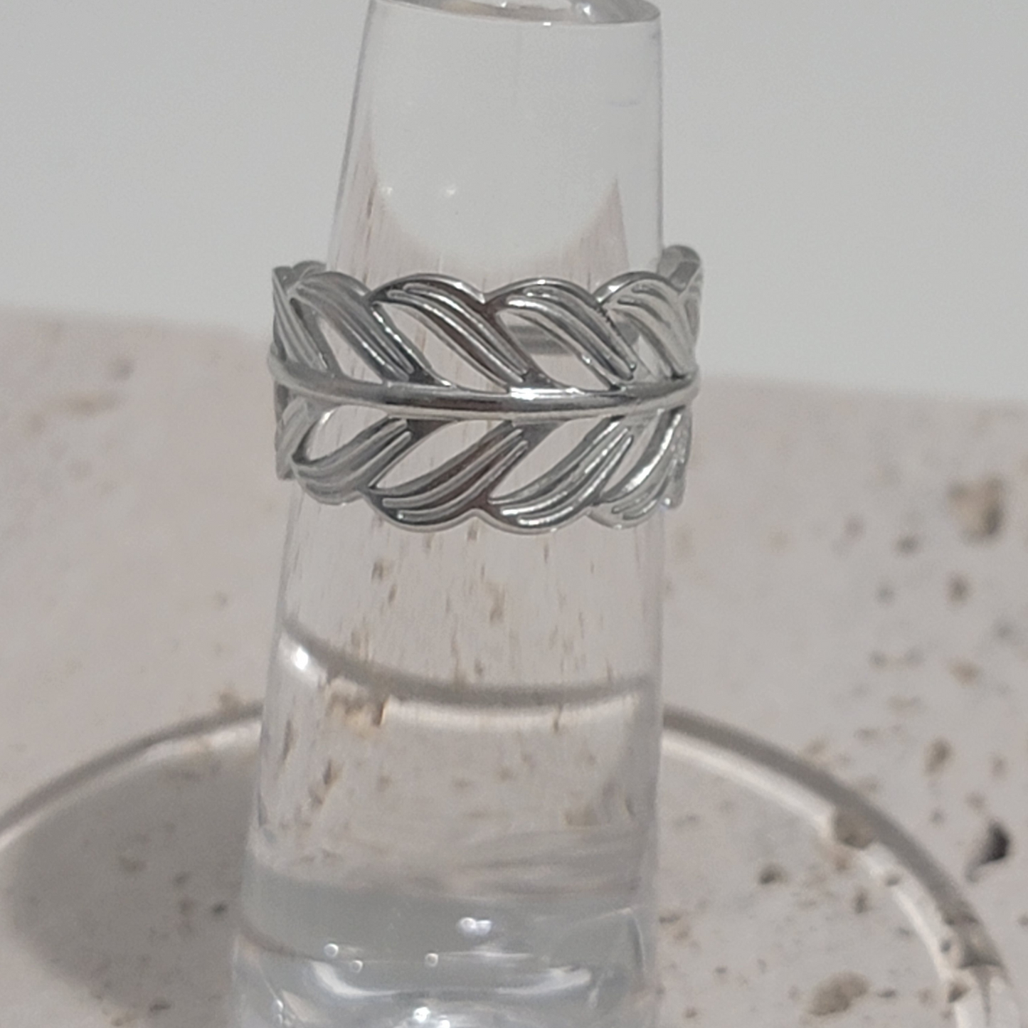 LEAF RING